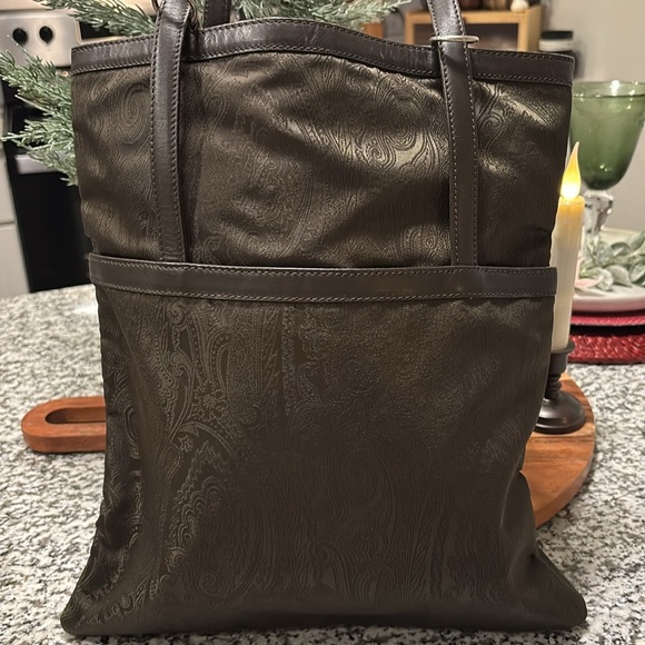 Etro Tote in EUC!!!! Made in Italy! - Picture 4 of 16
